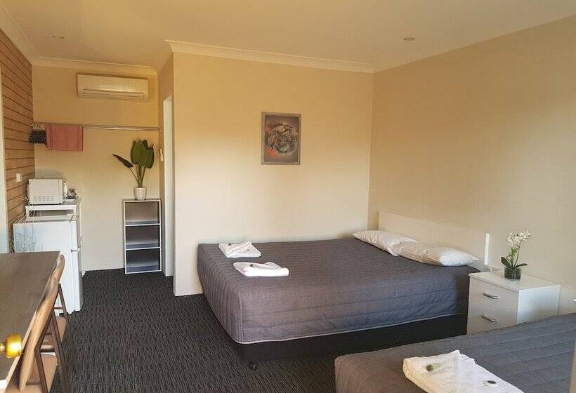 Номер Стандарт Вид на Сад, Goldfields Motel