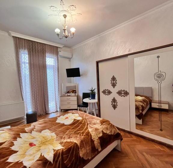 اتاق سوپریور با تخت بزرگ, Near The Sea