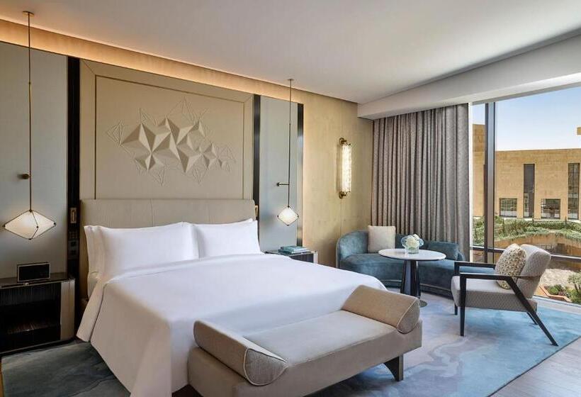 Номер Deluxe Кровать Кинг Вид на Город, The St. Regis Riyadh