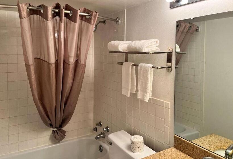 Quarto Estandar, Studio 6 Suites Clarion, Pa