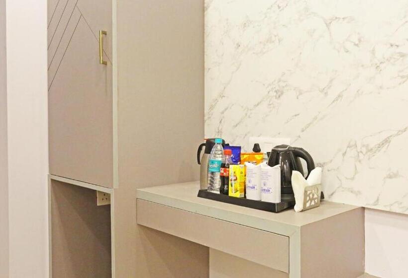 اتاق سوپریور با تخت بزرگ, Frankstay By Hotel Mayfair Newly Built   New Delhi