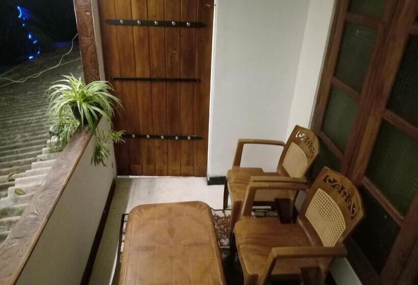 Номер Deluxe с Балконом, Diyathalawa The Mountain Lodge
