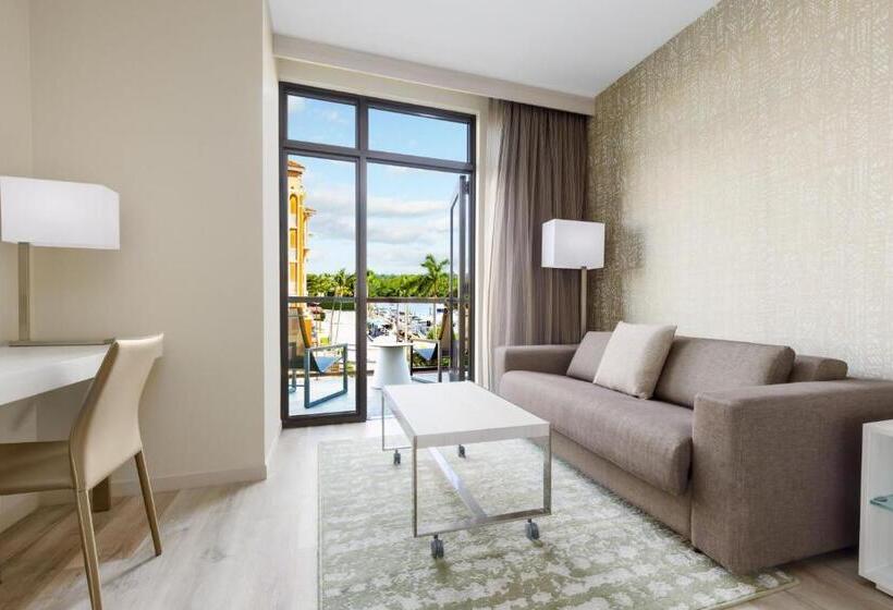 Номер Стандарт с Балконом, Ac Hotel By Marriott Naples 5th Avenue