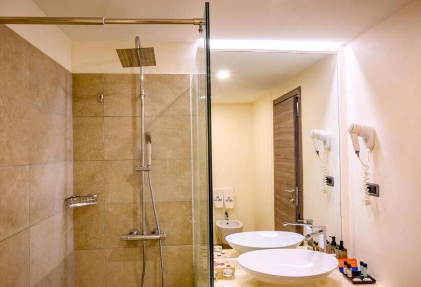 اتاق استاندارد با چشم‌انداز دریا, Andilana Beach Resort