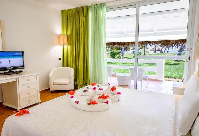 اتاق استاندارد سه تخته با چشم‌انداز باغ, Andilana Beach Resort
