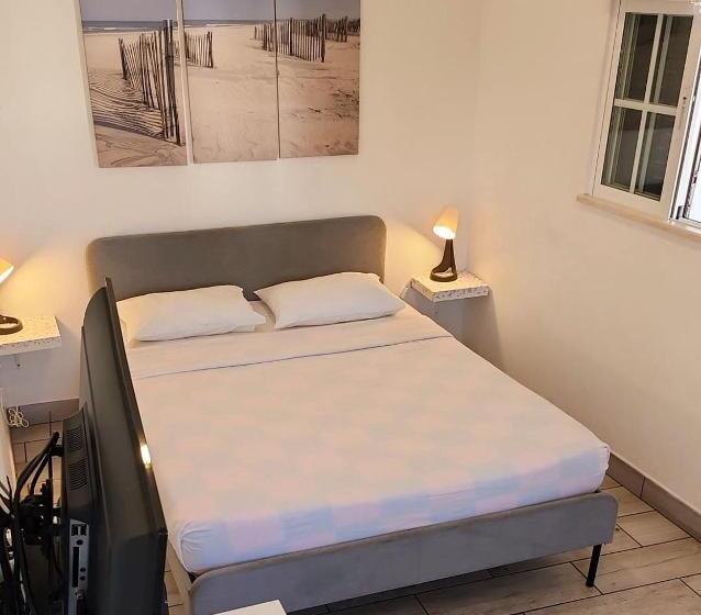 Номер Стандарт, Blife Faro Beach Hostel & Rooms