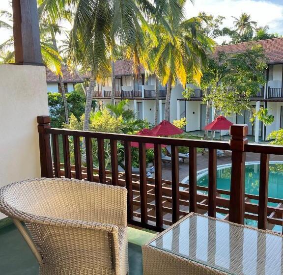 Номер Стандарт с Балконом, Palm Garden Ayurveda Resort