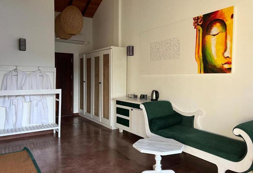 Номер Deluxe с Балконом, Palm Garden Ayurveda Resort