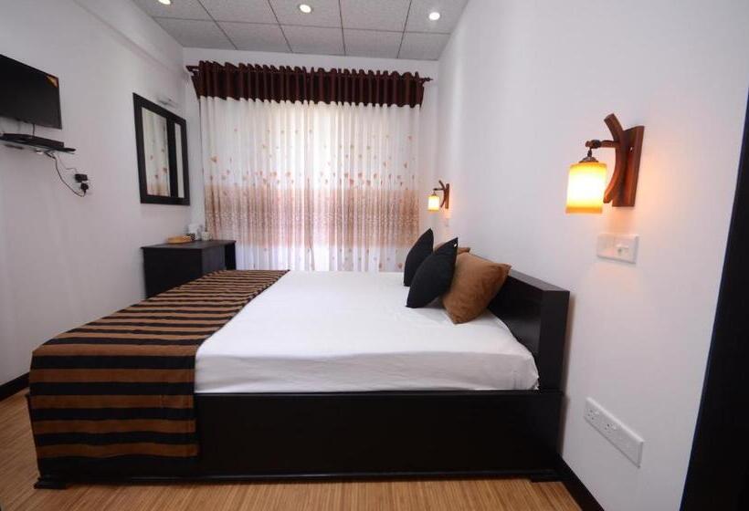 Номер Стандарт с Балконом, L&d Lodge