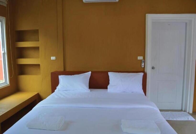 Бунгало Superior, World Cat Beach & Resort เวิลด์แคท บีช แอนด์ รีสอร์ท