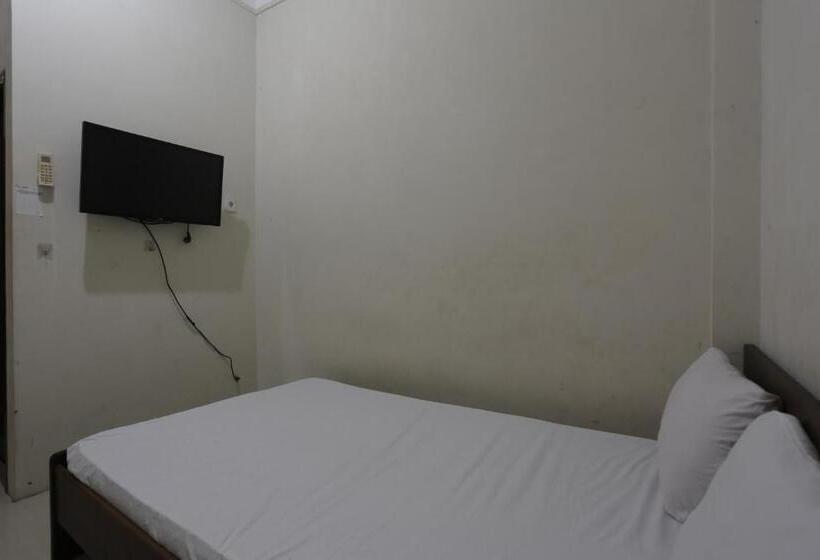 Номер Стандарт, Oyo 93119 Guest House Leo Patra