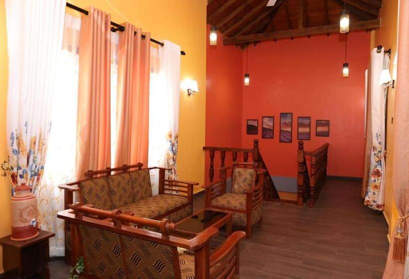 اتاق لوکس با بالکن, Hajiz Palace