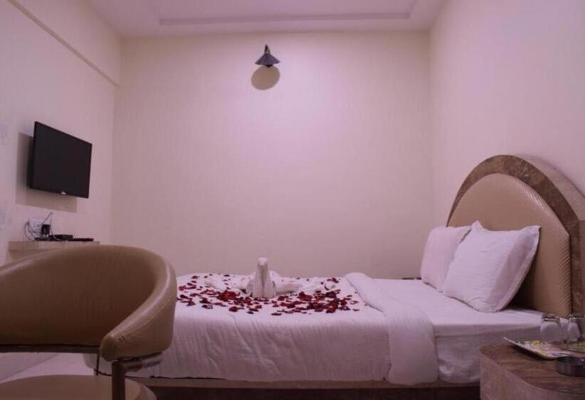 Номер Deluxe, The Hills, Ambikapur