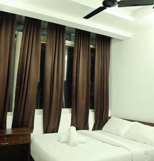 Номер Deluxe, Aroma Inn
