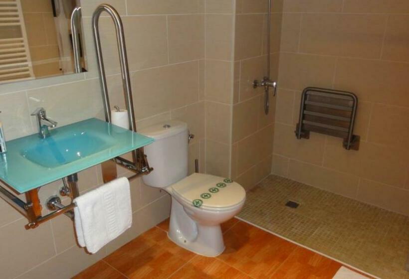Апартаменты 3 Спальни, Aparthotel Can Gallart