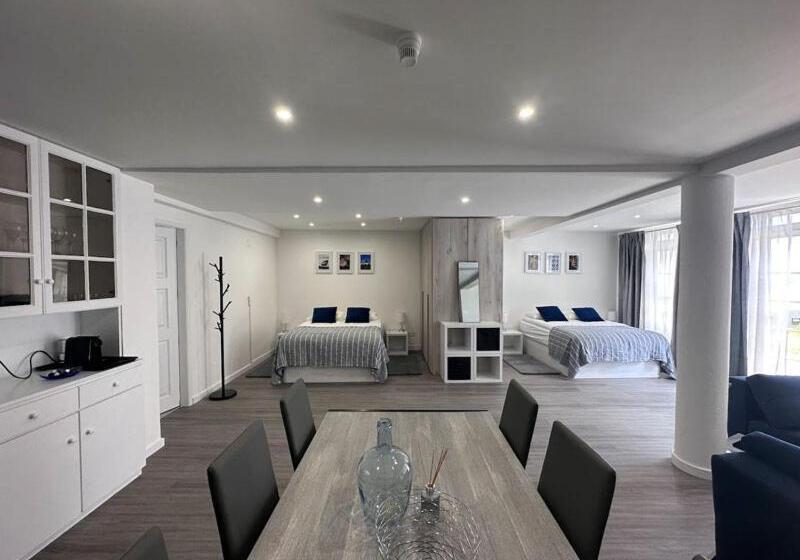 패밀리 룸, Valhalla Panorama   The Old Residencial Pina