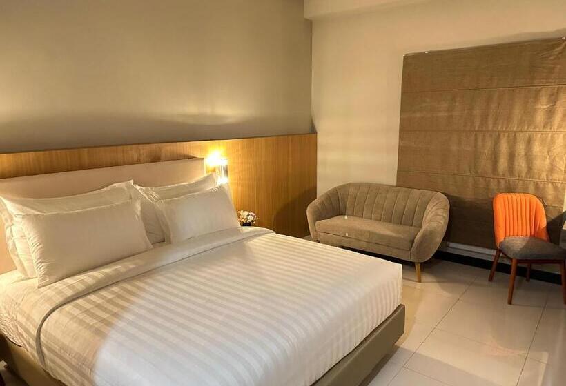 Quarto Deluxe, D Primahotel Jemursari Surabaya