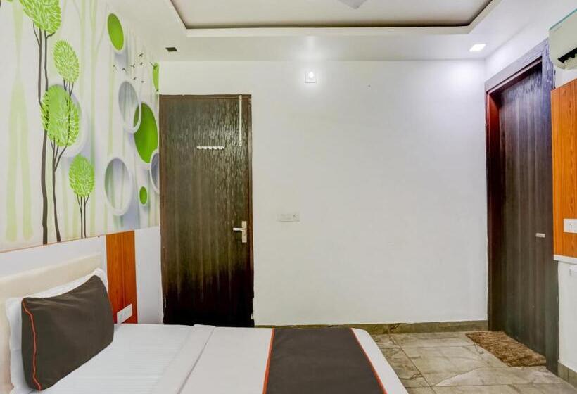 اتاق کلاسیک سه تخته, Collection O Mukur Hotel And Restaurant