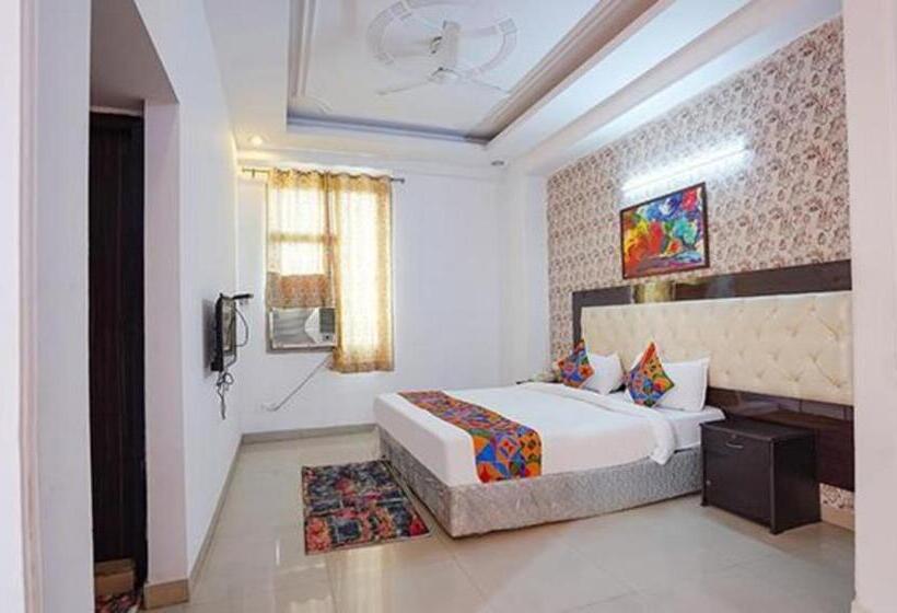 Номер Superior, Admire Inn Noida Sector 50