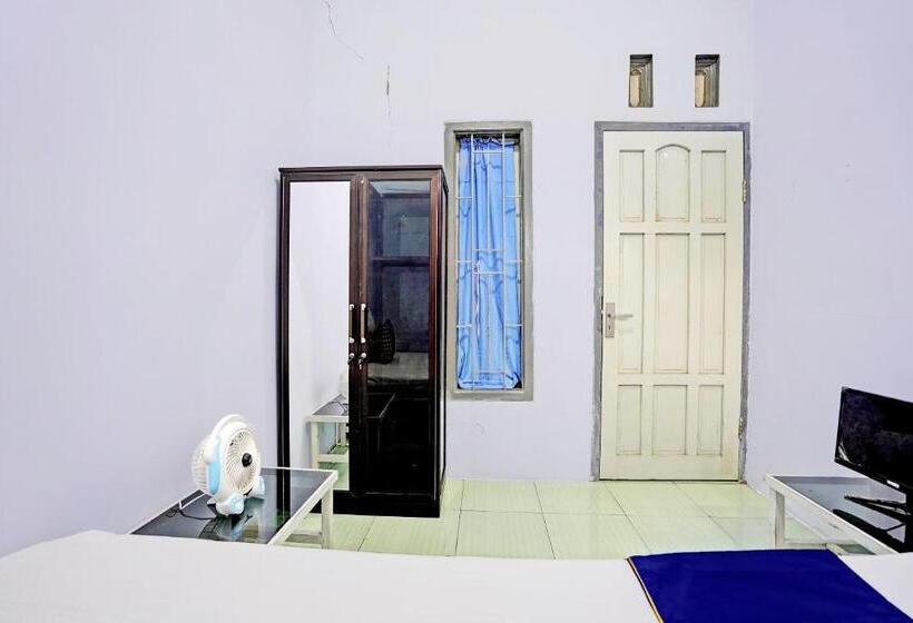 Номер Стандарт Индивидуальный, Oyo Life 92937 Kost Putri Sarkara Syariah