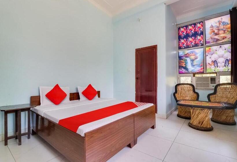 Трехместный Номер Классика, Oyo Flagship Hotel Kalindi Farms
