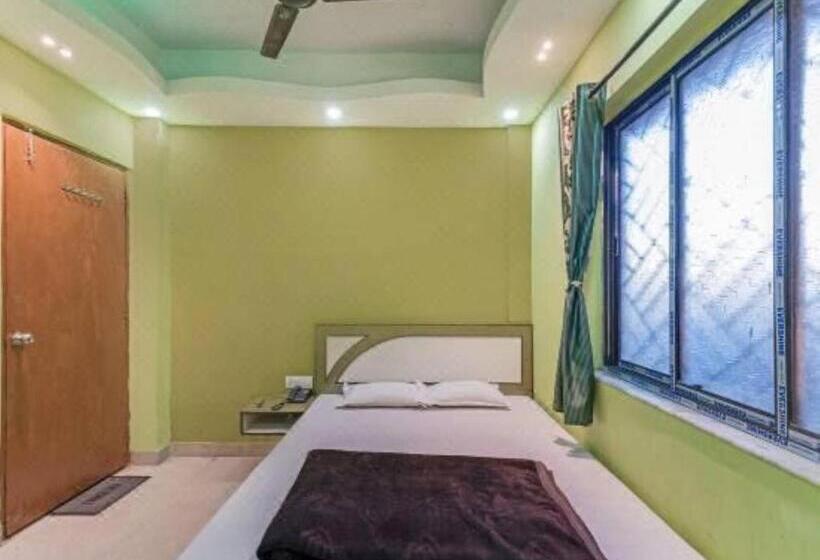 Номер Deluxe, Sadia Guest House, Kolkata