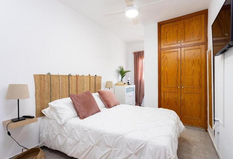 Номер Deluxe, Eden Rentals 103 Surfy Stylish Bed&coffee Room