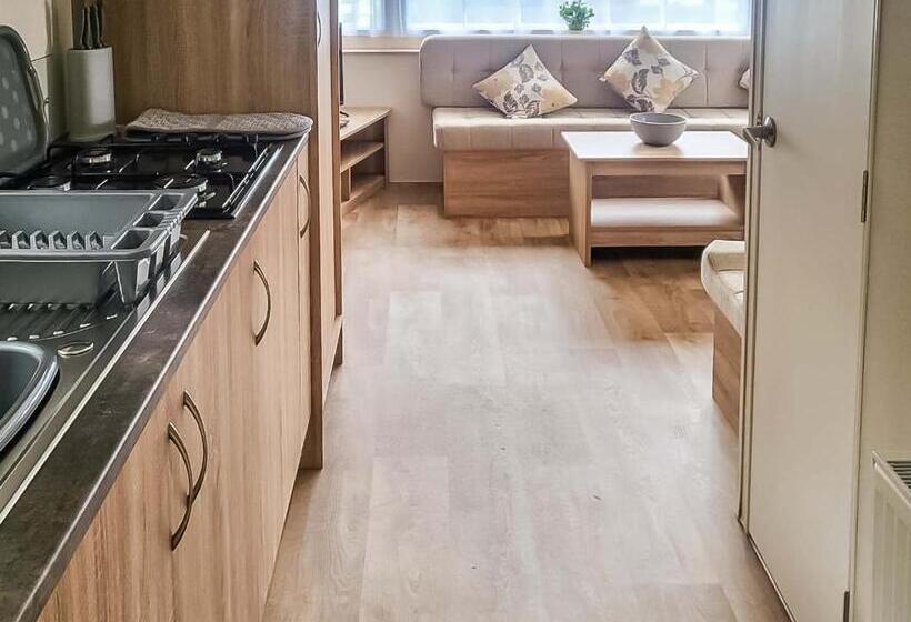 Дом 1 Спальня, Lemonford Caravan Park