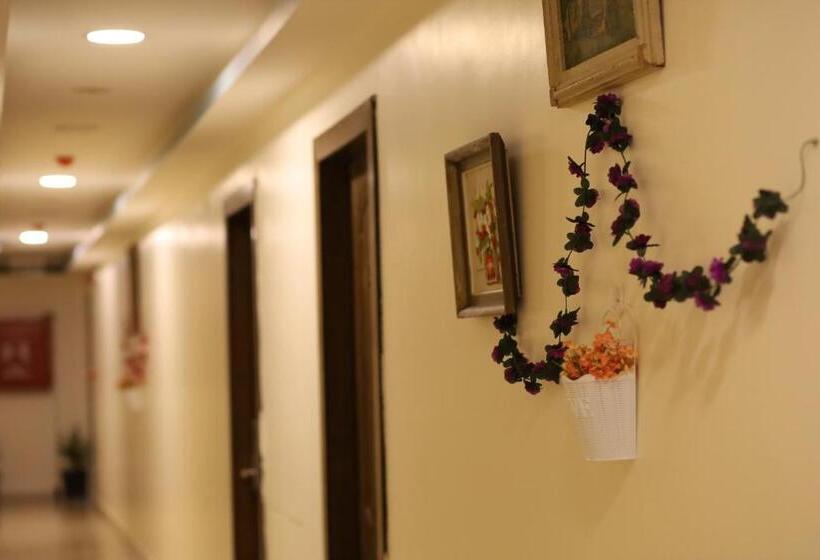 اتاق لوکس, Mariam Boutique