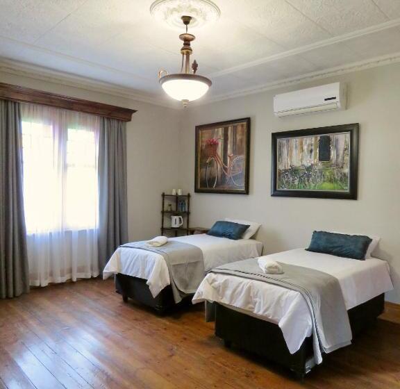 Номер Стандарт с Балконом, Marquard Guesthouse