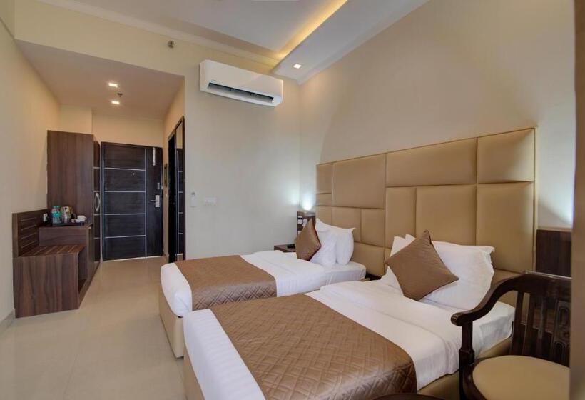 带阳台的豪华间, Comfort Inn Karnal