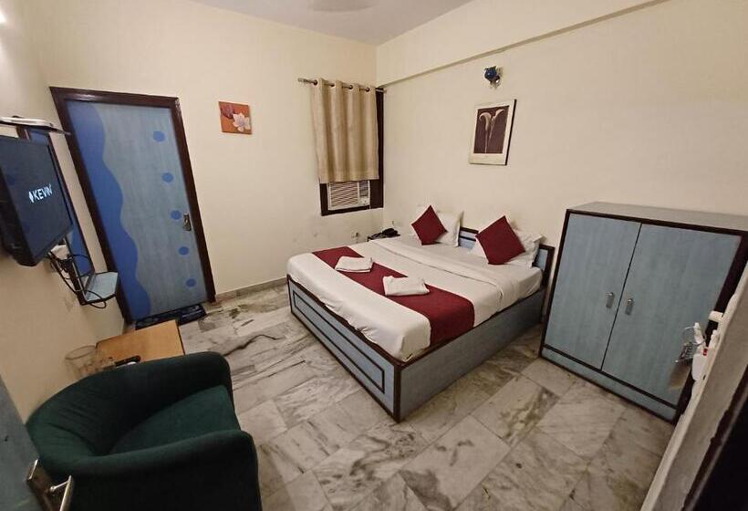 Номер Superior, V Inn Sindhi Camp