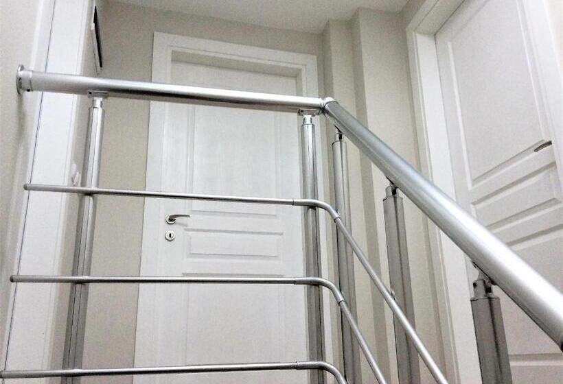 דירת חדר, Private Apartments Stamopolu Lux