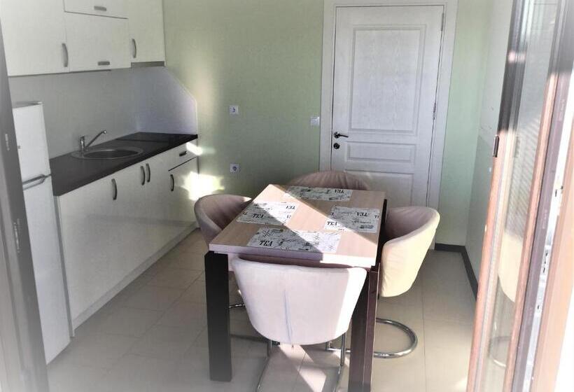 דירת חדר, Private Apartments Stamopolu Lux