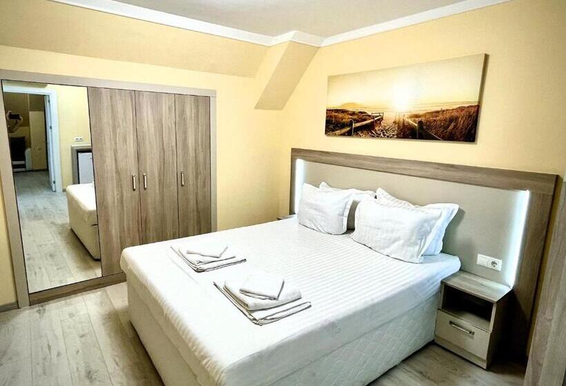 Quarto Triplo Deluxe Vista Mar, Sea View Apartment Free Parking