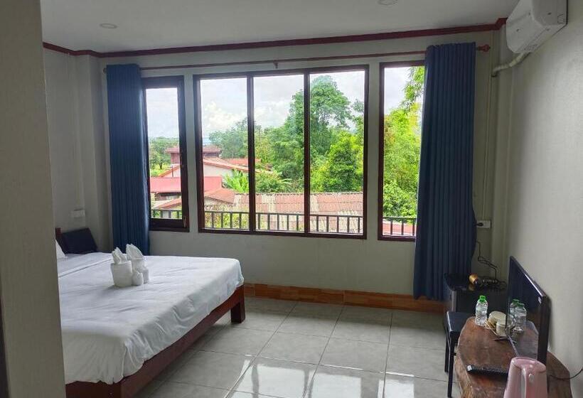 Номер Deluxe, Vang Vieng Champa