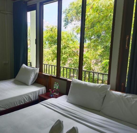 Номер Deluxe, Vang Vieng Champa