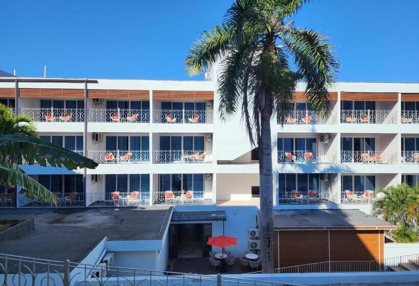 اتاق استاندارد با تخت بزرگ, 39 Jamaica