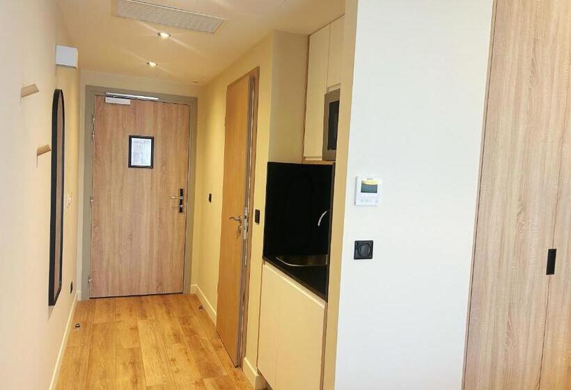 Номер Стандарт, Hôtel Oden Paris Ivry