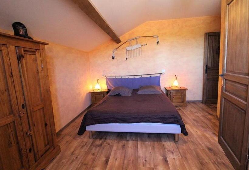 Номер Стандарт, Les Chambres De L'ouest