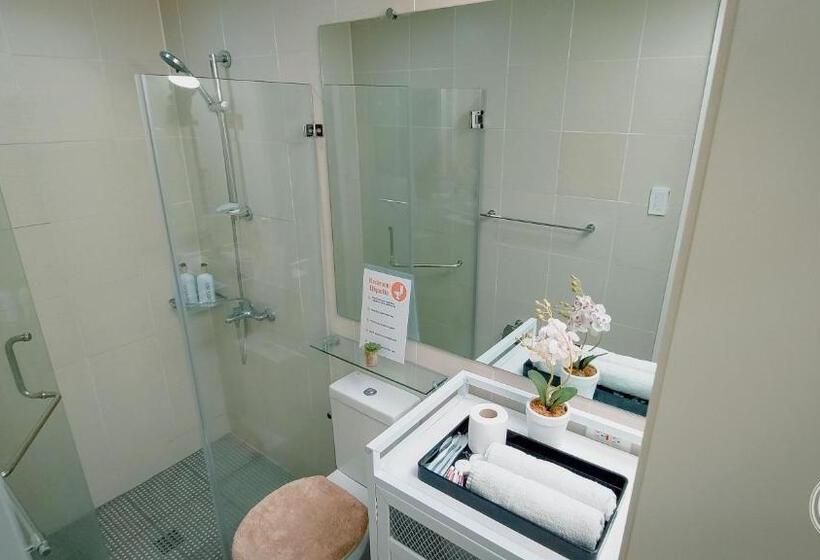 Студия Стандарт, Crissome Suite Azure North San Fernando Pampanga