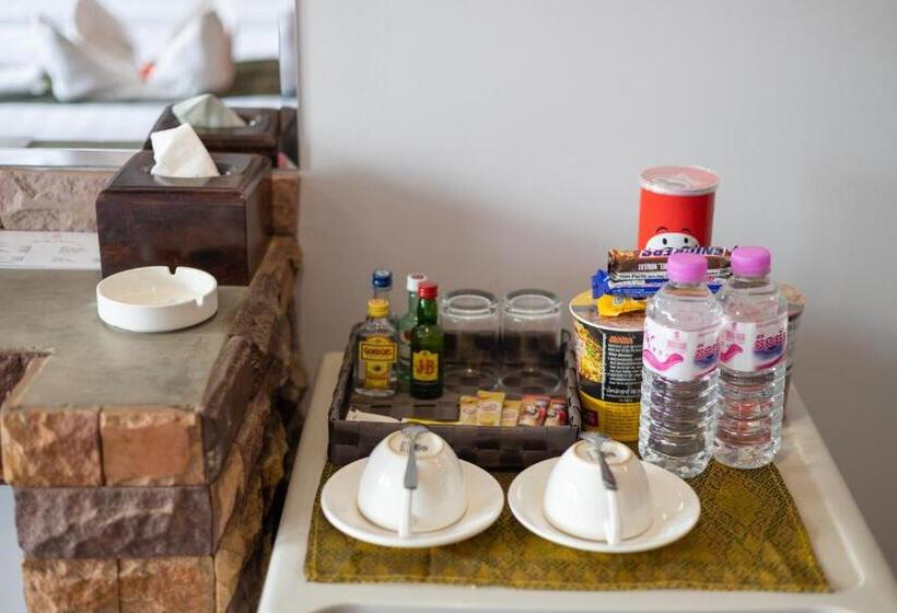 اتاق استاندارد با چشم‌انداز استخر, The Five Senses Boutique