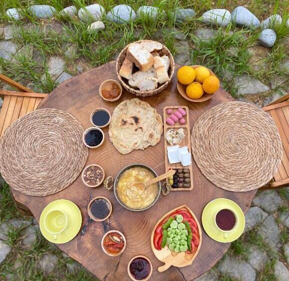 اتاق استاندارد چهار تخته, Sarabi Suit Bungalov