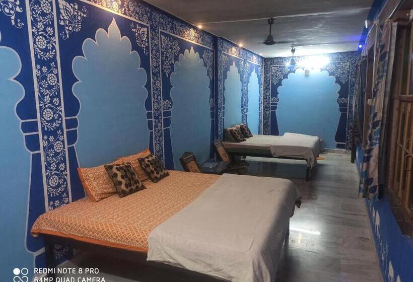 اتاق استاندارد چهار تخته, Shangri La Heritage Haveli