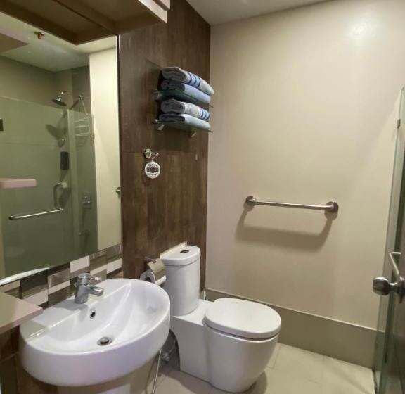 Апартаменты 1 Спальня Вид на Бассейн, Feels Like Home Condos Abreeza Place Tower 1 & 2