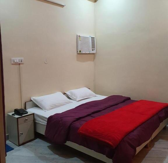 اتاق استاندارد, Mahadeva Homes Guest House
