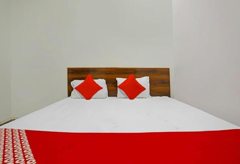 三人经典房间, Oyo Flagship Townhome Inn
