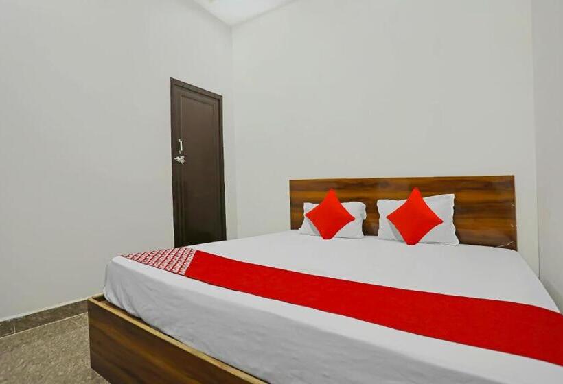 三人经典房间, Oyo Flagship Townhome Inn