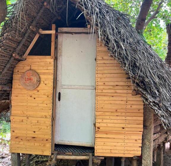 Трехместный Номер Стандарт Вид на Сад, Shanthi Garden
