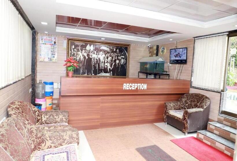 Номер Стандарт, Sitaram Palace Shirdi
